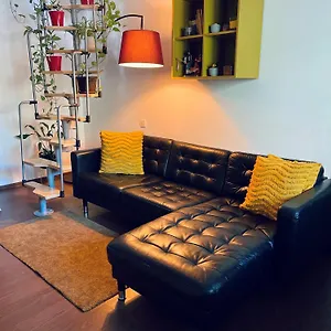 Apartment Garden, Bukarest