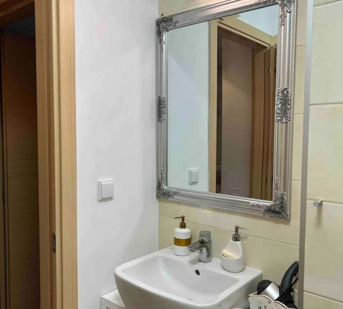 Boutique Home In Granvia Park Bukarest Lägenhet