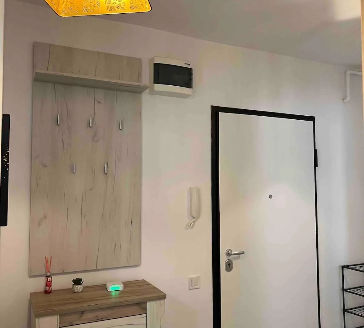 Boutique Home In Granvia Park Bukarest Lägenhet